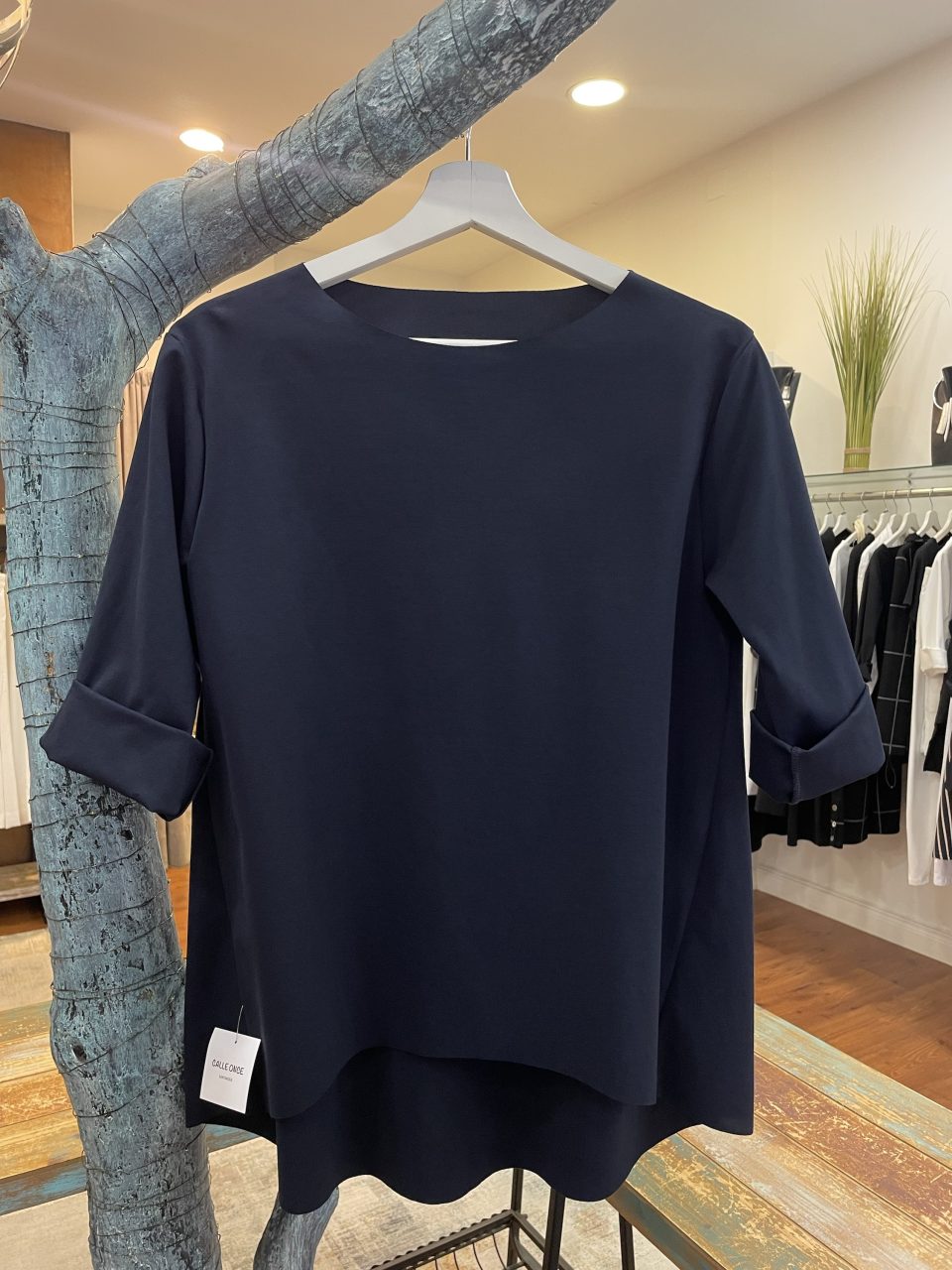 Camiseta MIA azul marino