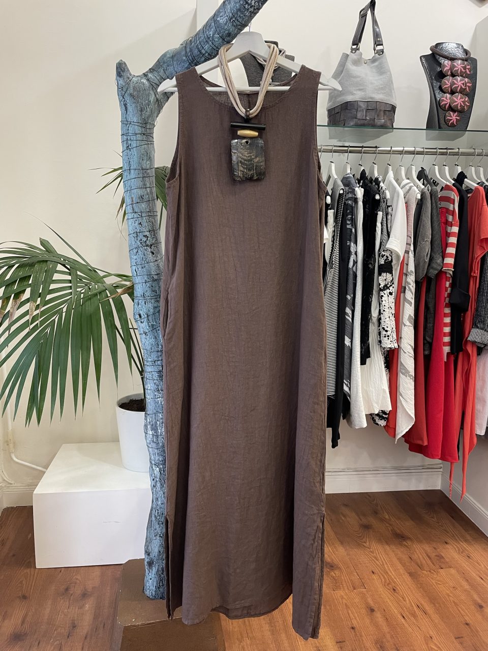 Vestido DELVA marrón