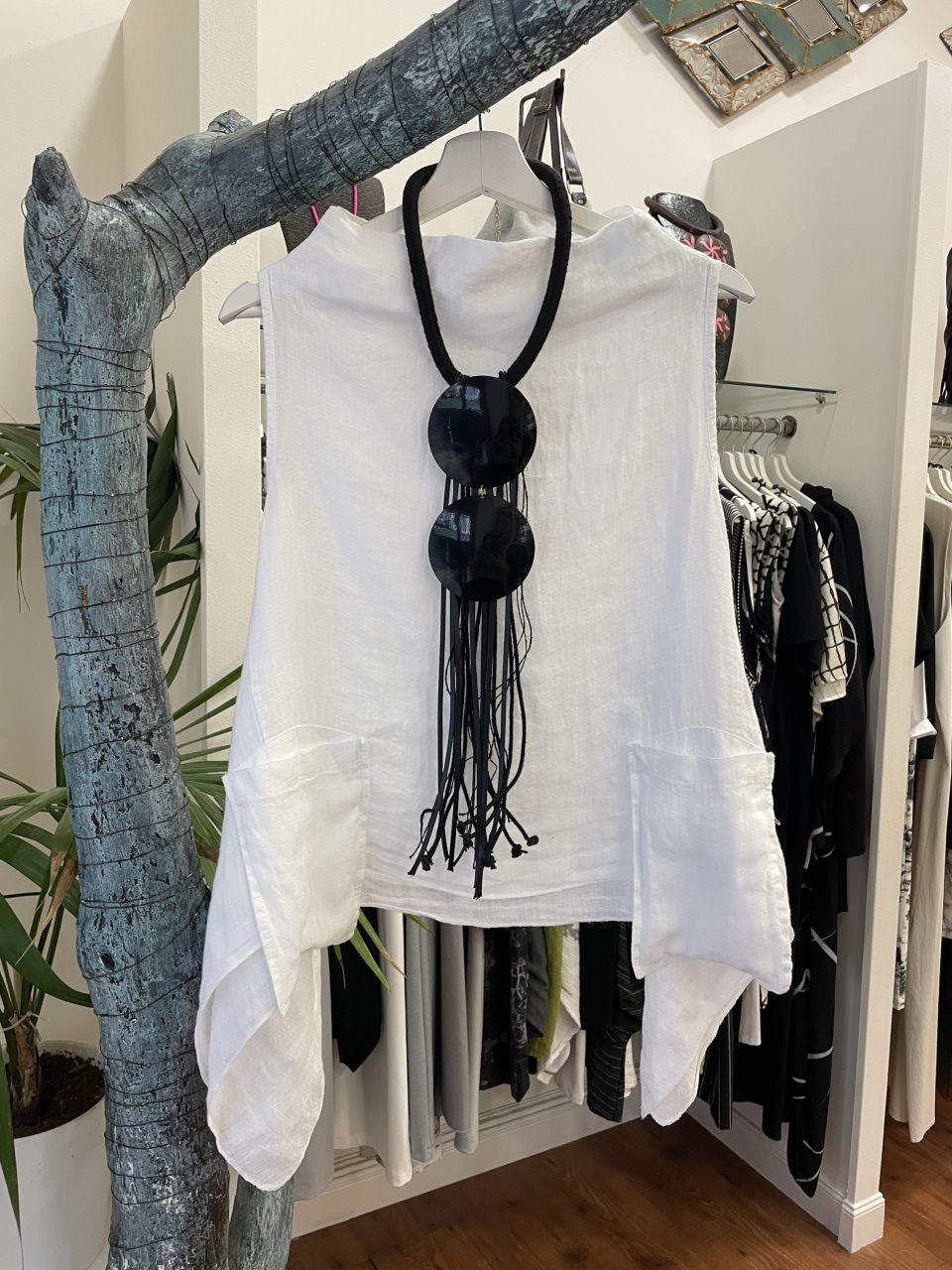 Top CUELLO blanco