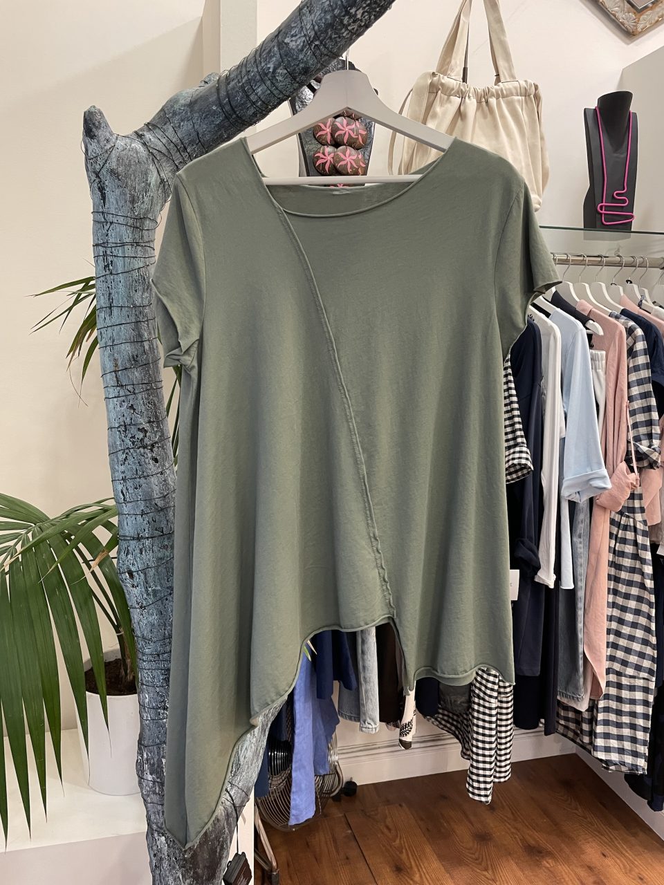 Camiseta CAPRI verde kaki