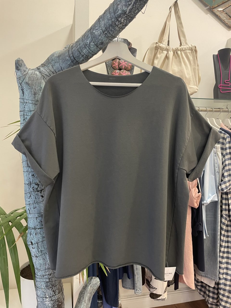Camiseta BÁSICA gris