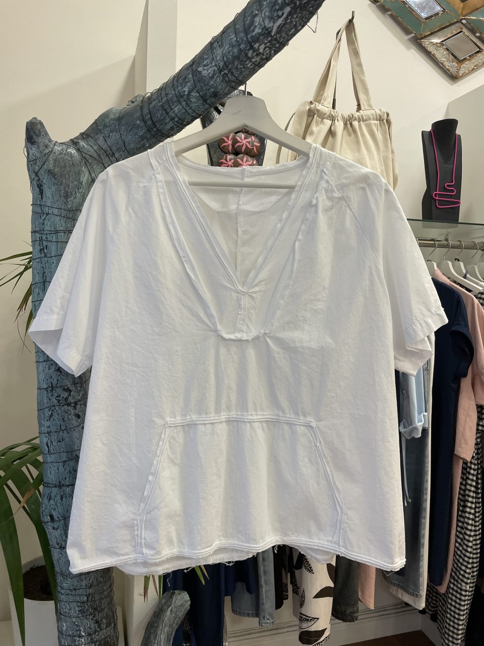 Camiseta PICO blanca