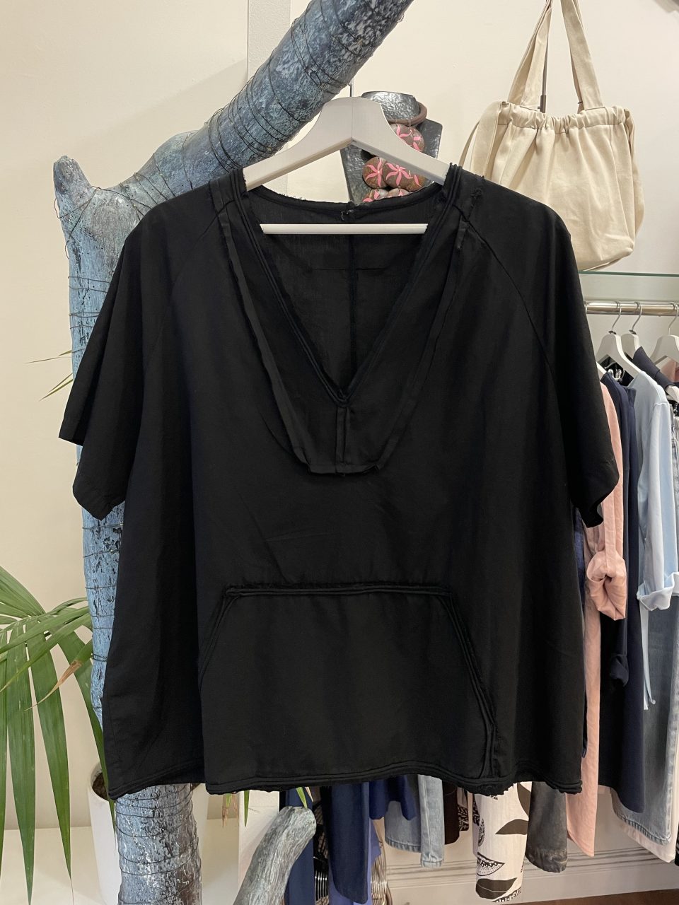 Camiseta PICO negra