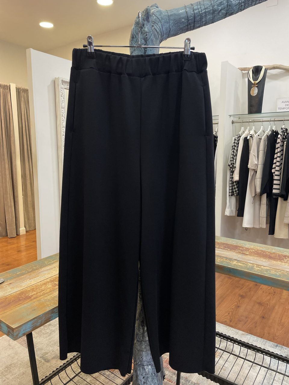 Pantalón MELI negro