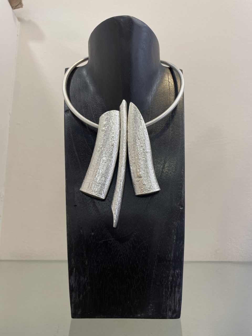 Collar CORTO
