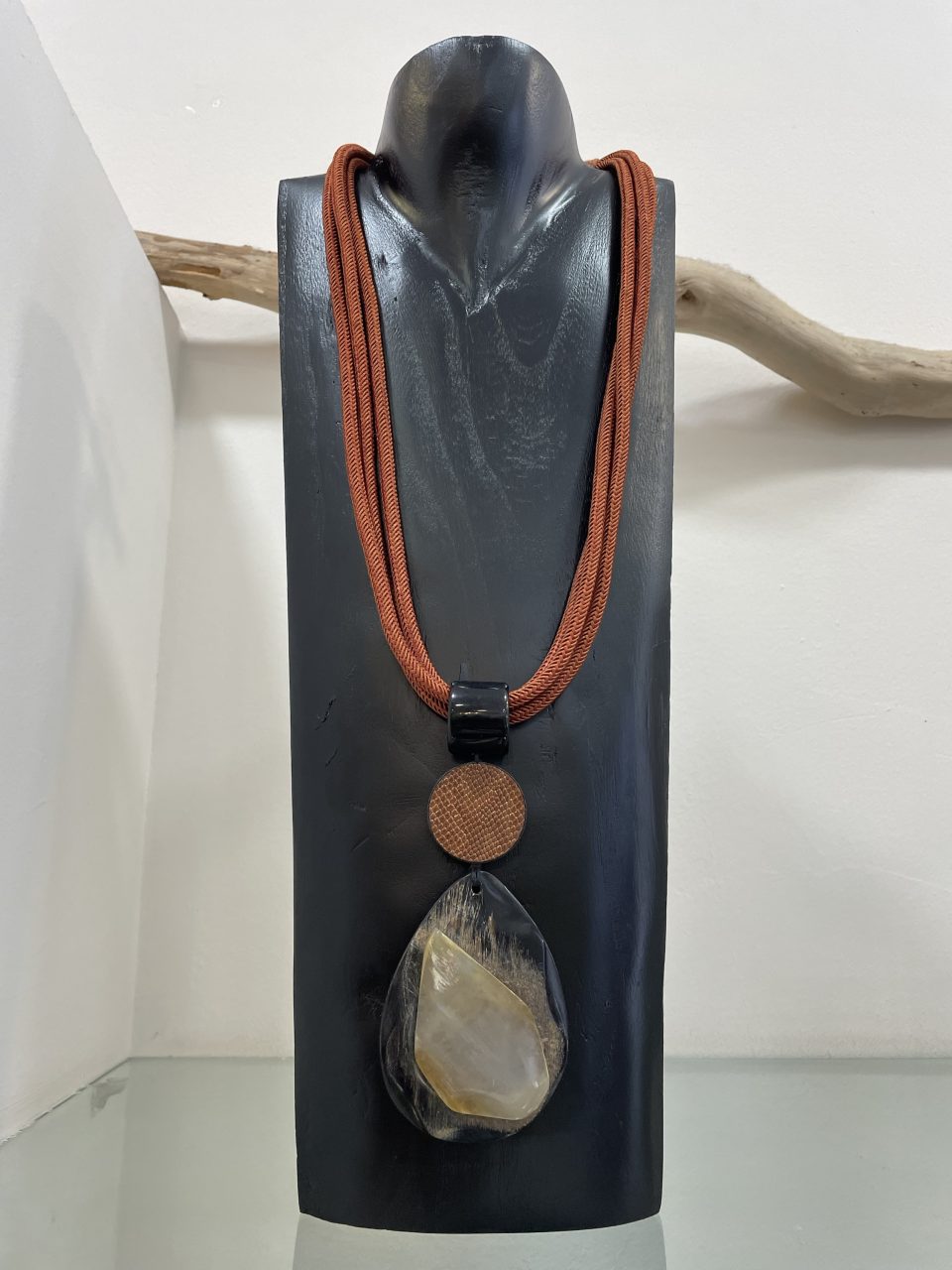 Collar LARGO