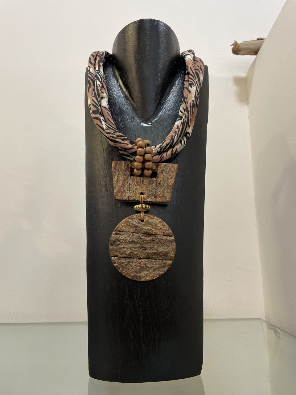 Collar CORTO