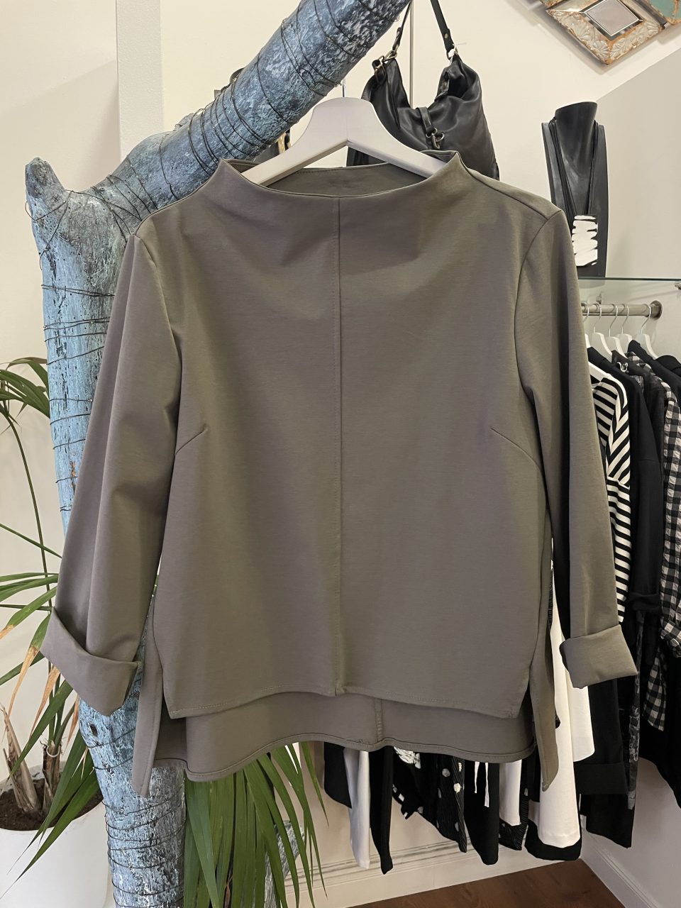 Camiseta EVA verde kaki