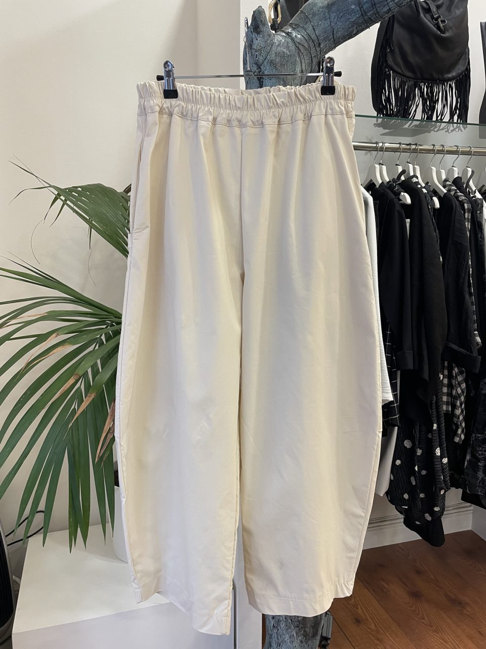 Pantalón BEA crudo