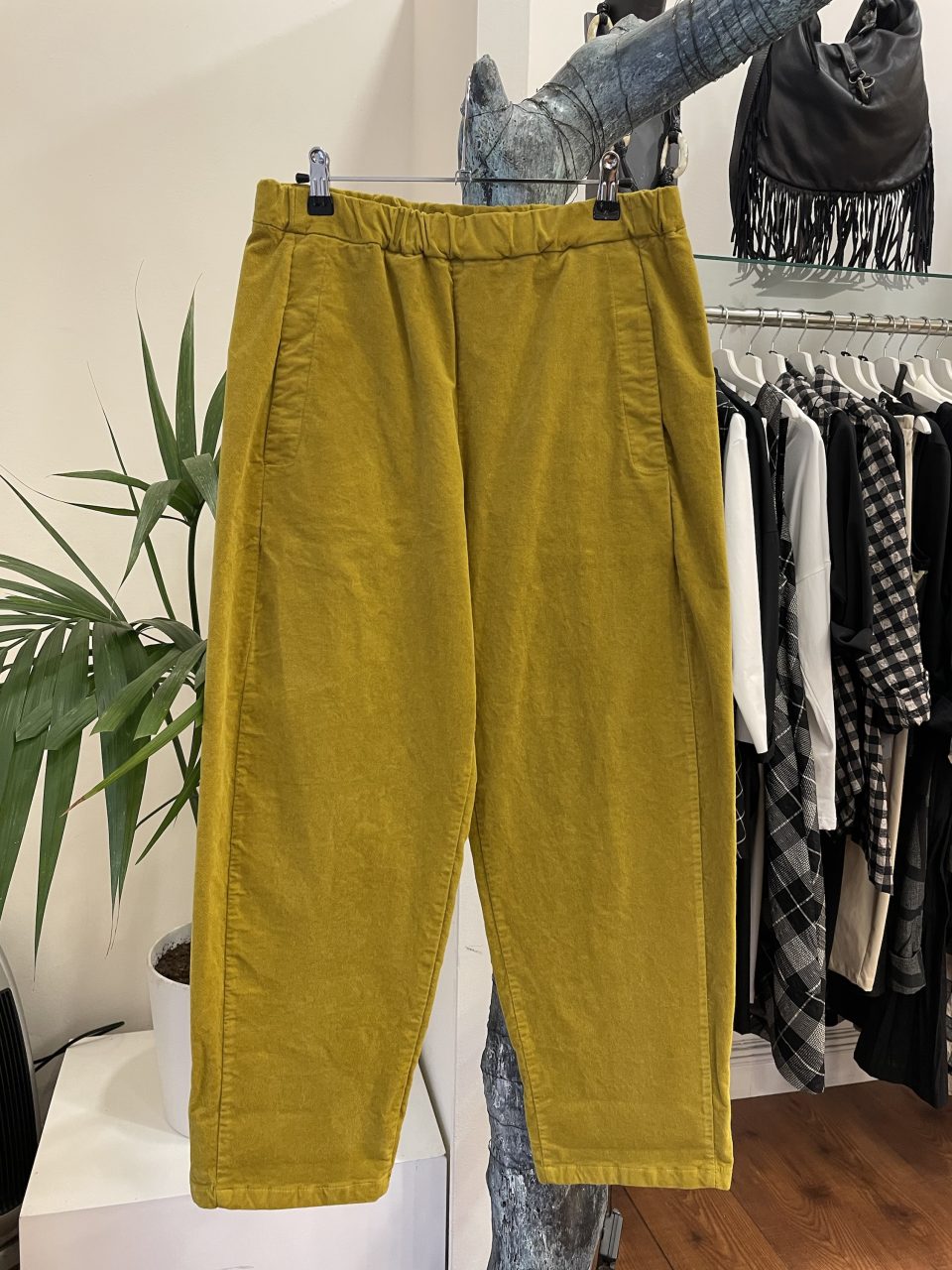 Pantalón ARA mostaza