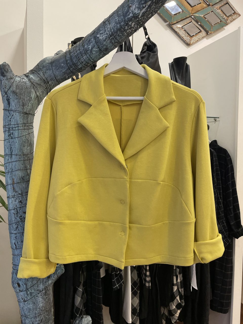 Chaqueta MELI amarilla
