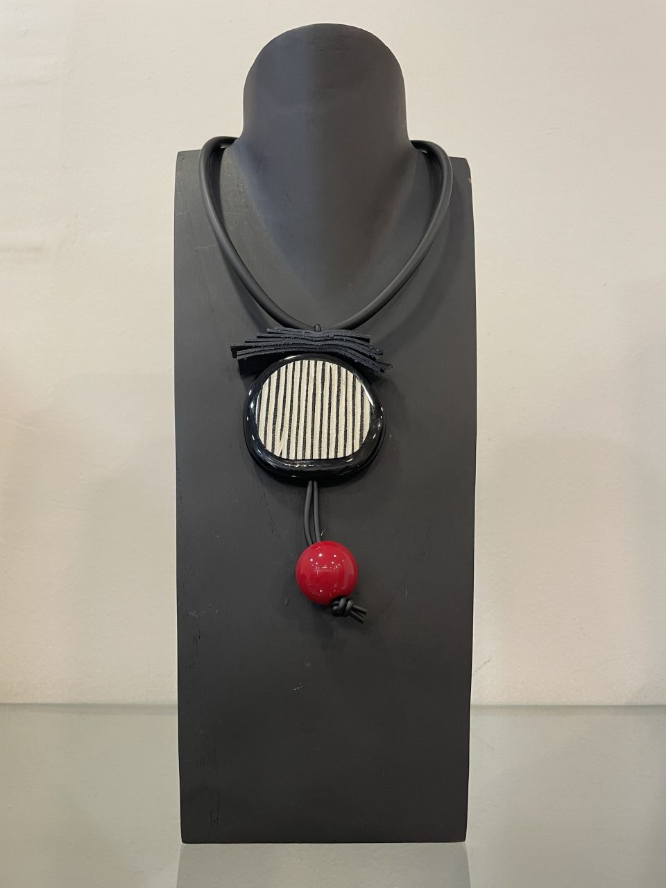 Collar CORTO